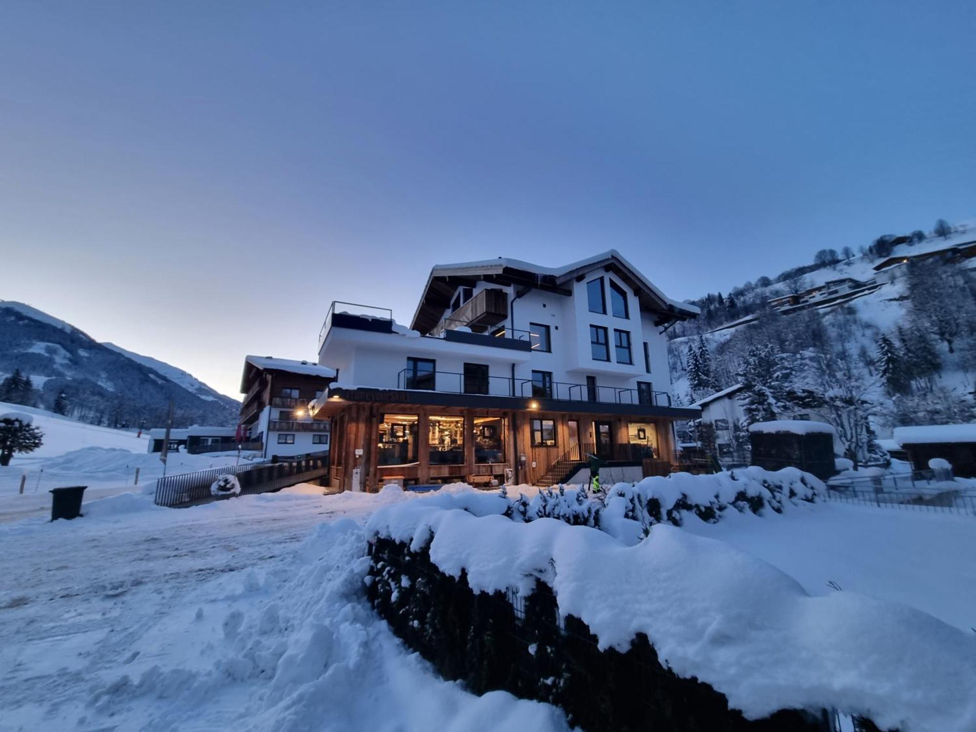 Skill Mountain Lodge - Ski Und Bike Hostel Im Sommer Mit Joker Card Saalbach-Hinterglemm Zewnętrze zdjęcie